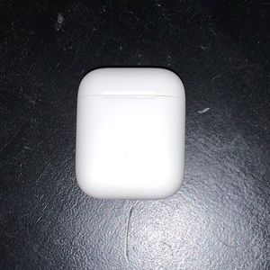 AirPods charging case